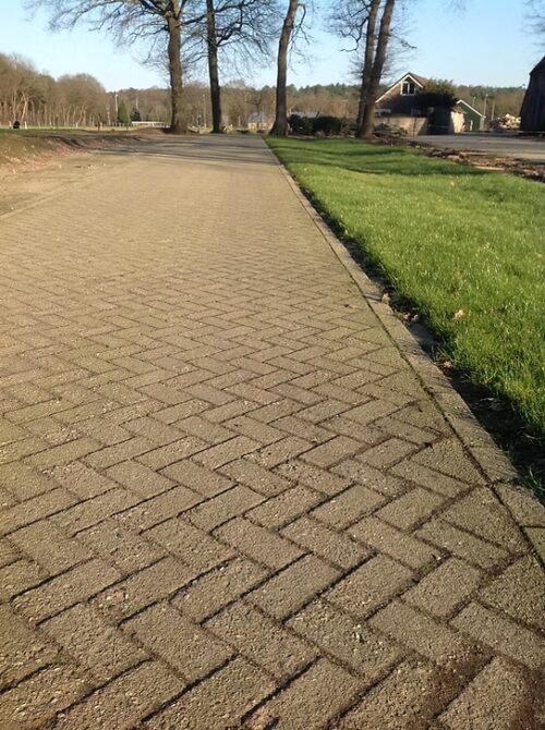 Strak Grond en Straatwerk