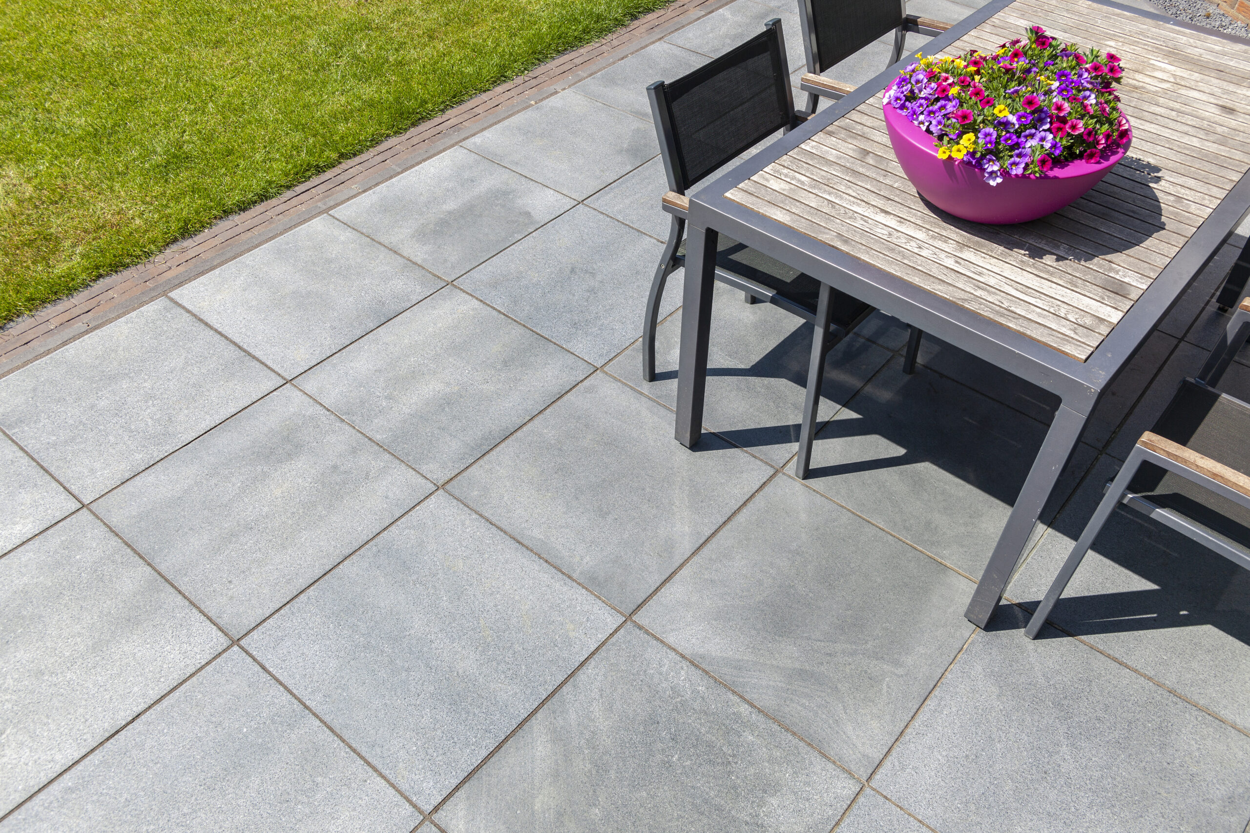 Keramische_tuintegel_3cm_TAHITI_BLUE_Piazzo_Elegance_linea_60x60_Anwendung_sfeer_1