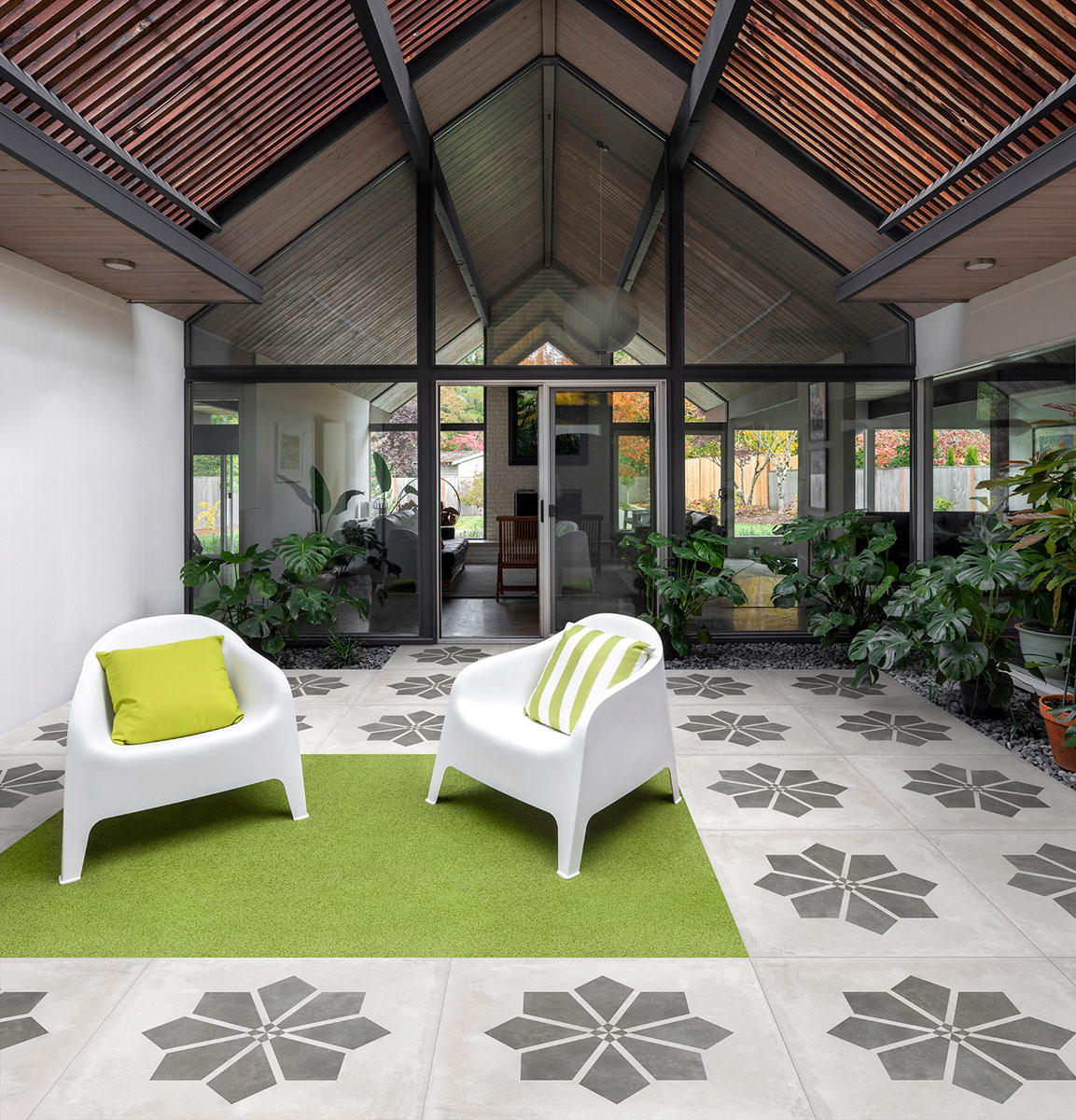 keramische-tuintegel-geoceramica-decor-concreet-etoile-silver-base-sfeer1