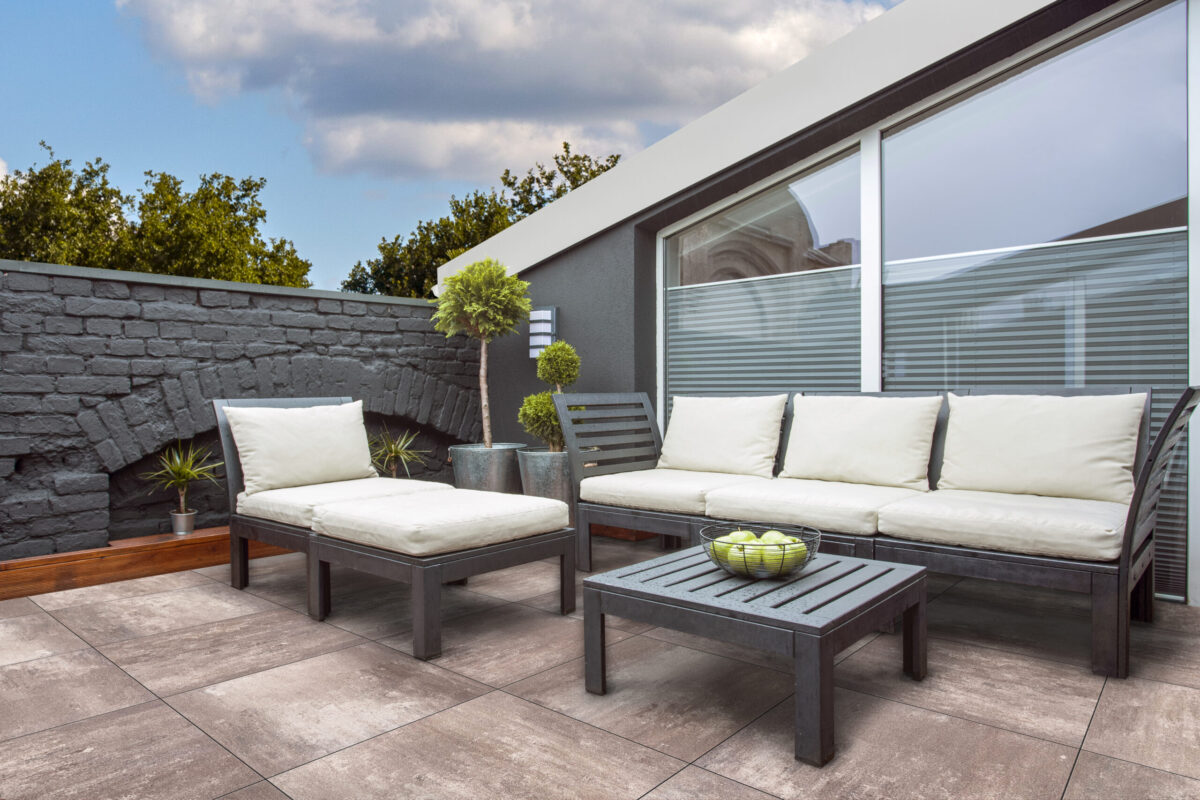 tuintegel-betontegel-baseton-tops-mocca-60x60x4-sfeer